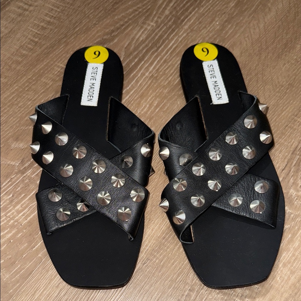 Women’s sandals